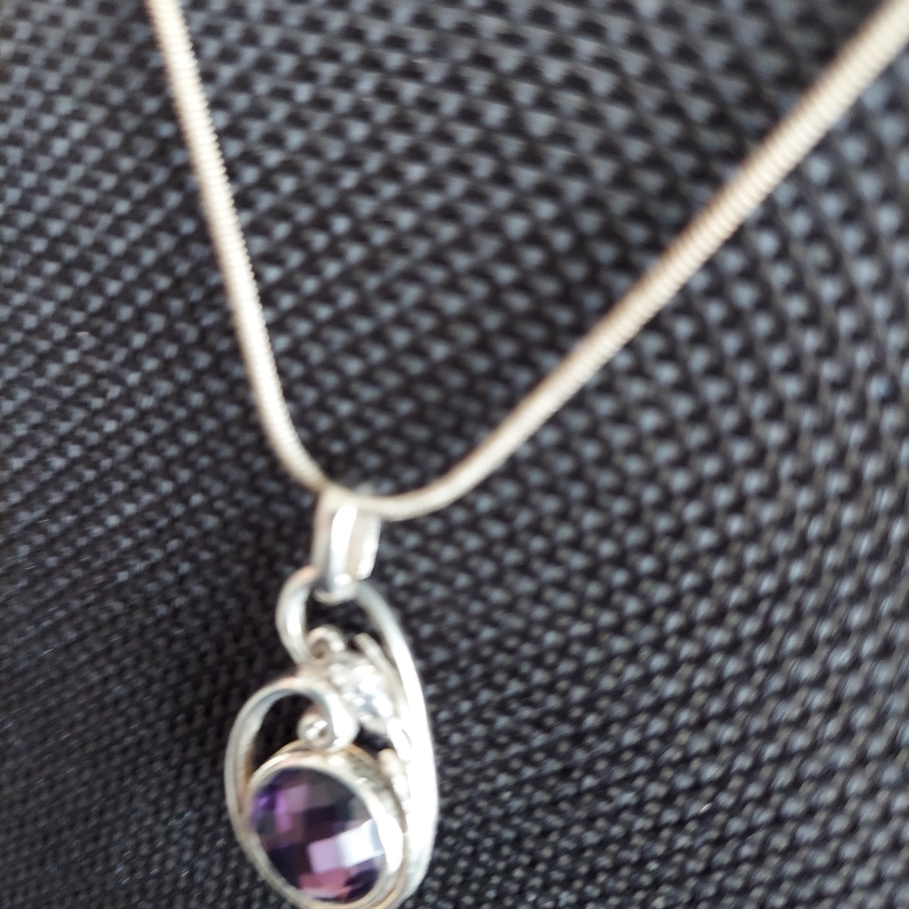 Silver necklace with silver chain